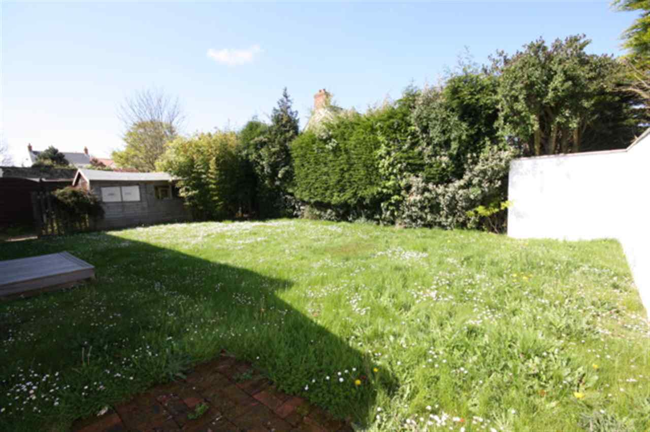 resized-2349823-Braeside 014.jpg